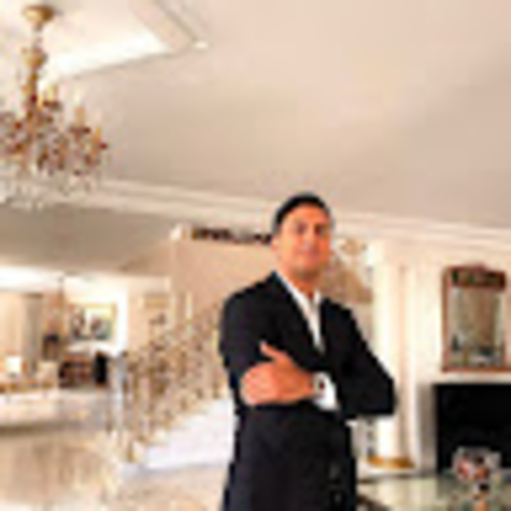 Meet your Posher, Ernez